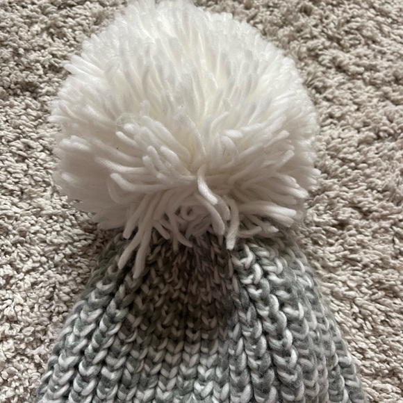 CC Beanie - Picture 2 of 5